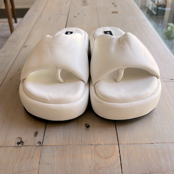 SIMON MILLER Taffy Puffy Platform Slide Sandal In Macadamia Size 40, US 9.5 - Picture 6 of 11